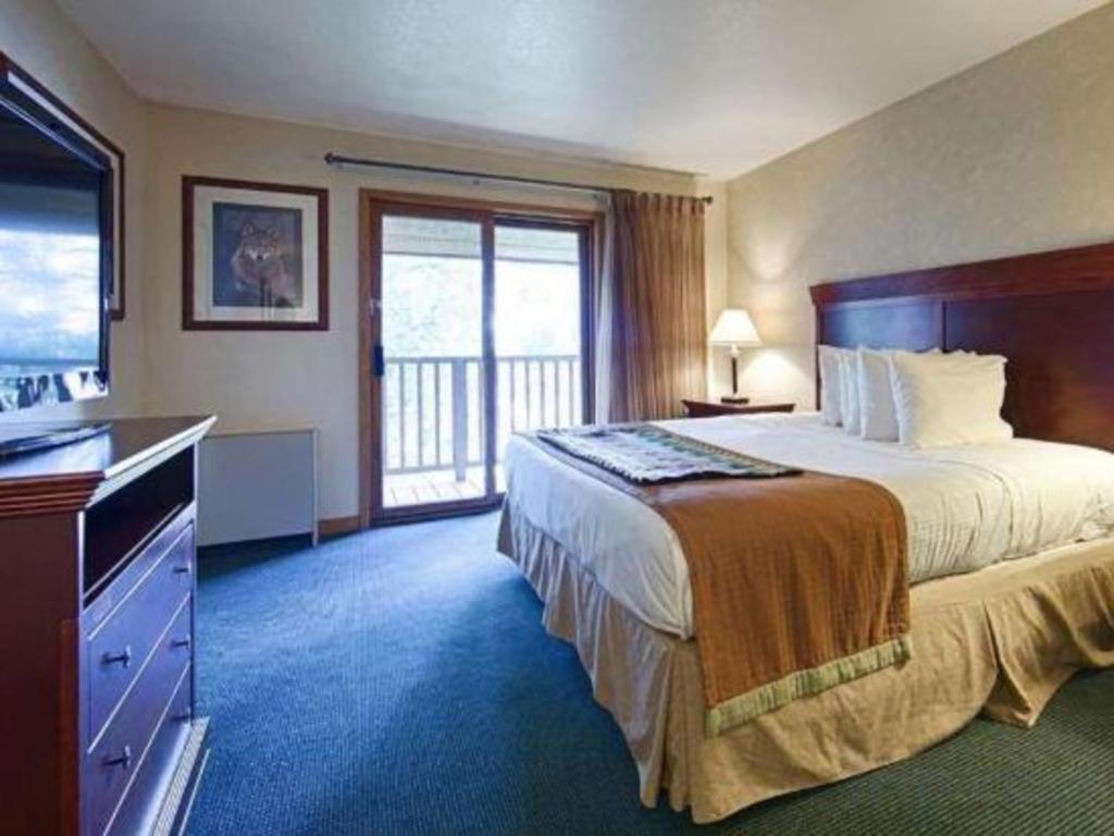 Western Lucille Hotel 2*